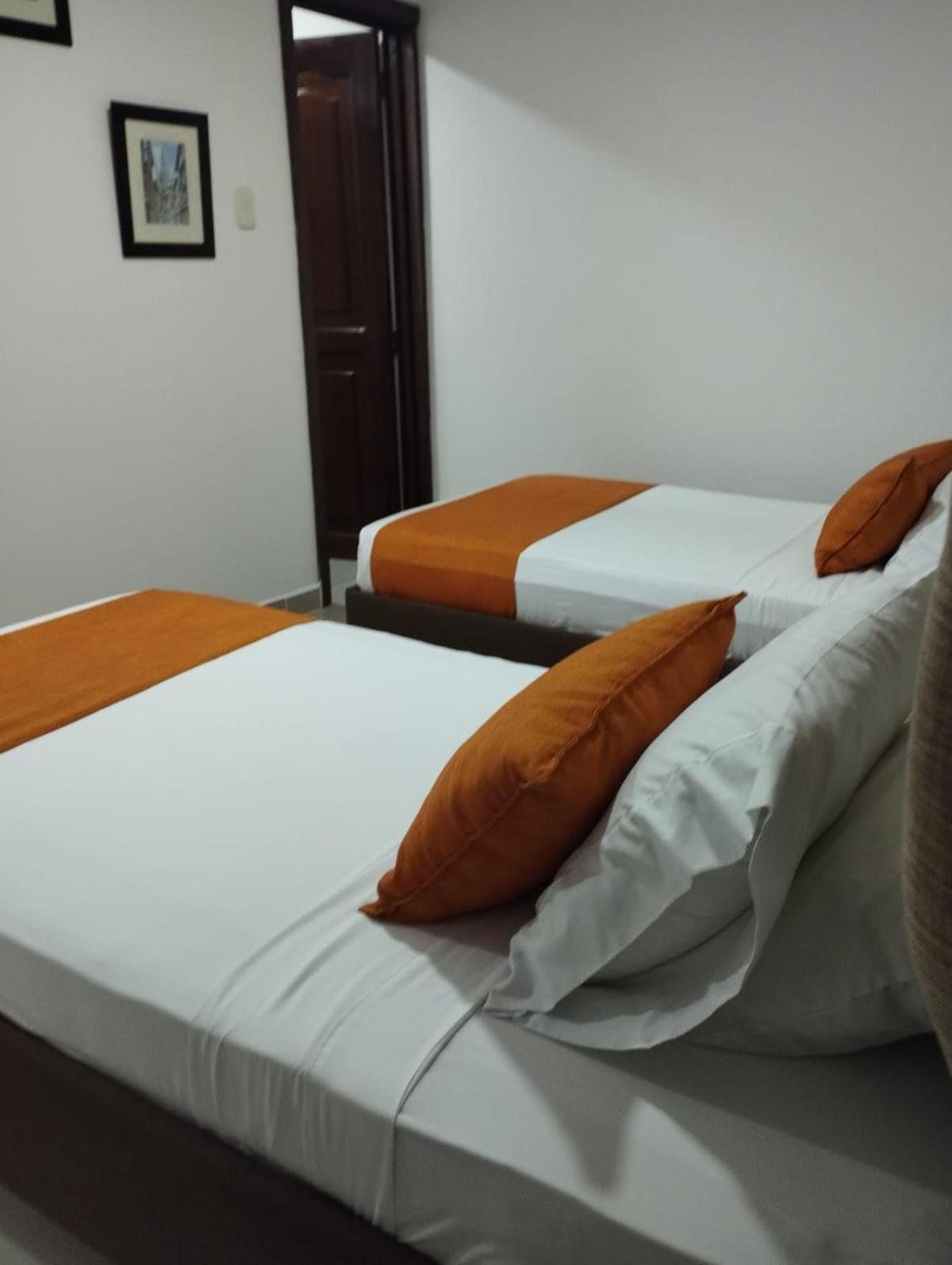 Hotel Cafe Cafe Avenida Armenia (Quindio)